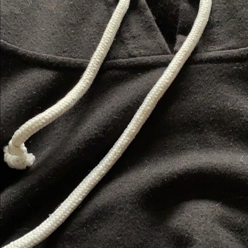 too small - Picture 3 of 3
